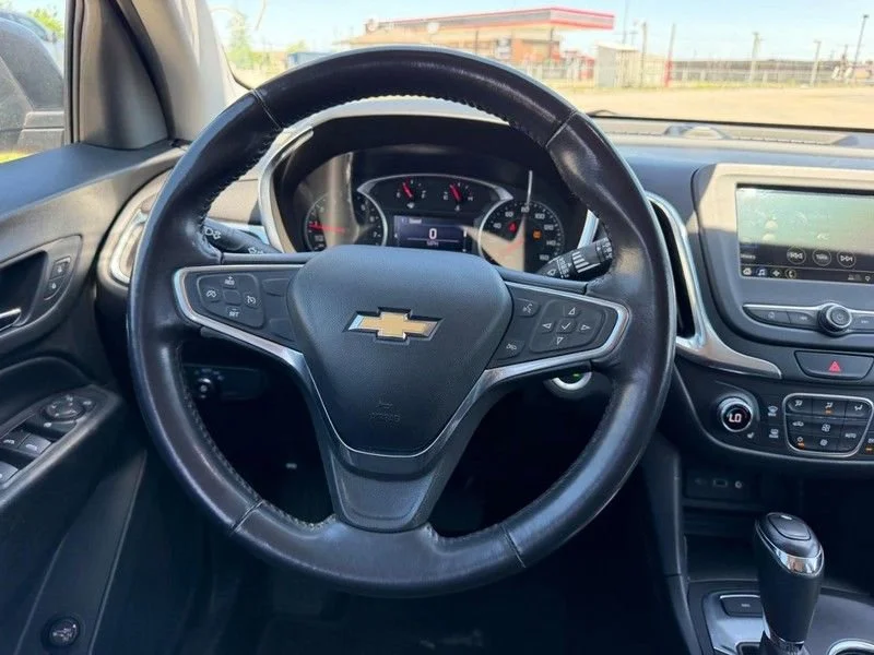 Used 2019 MOSAIC BLACK METALLIC Chevrolet LT image 10