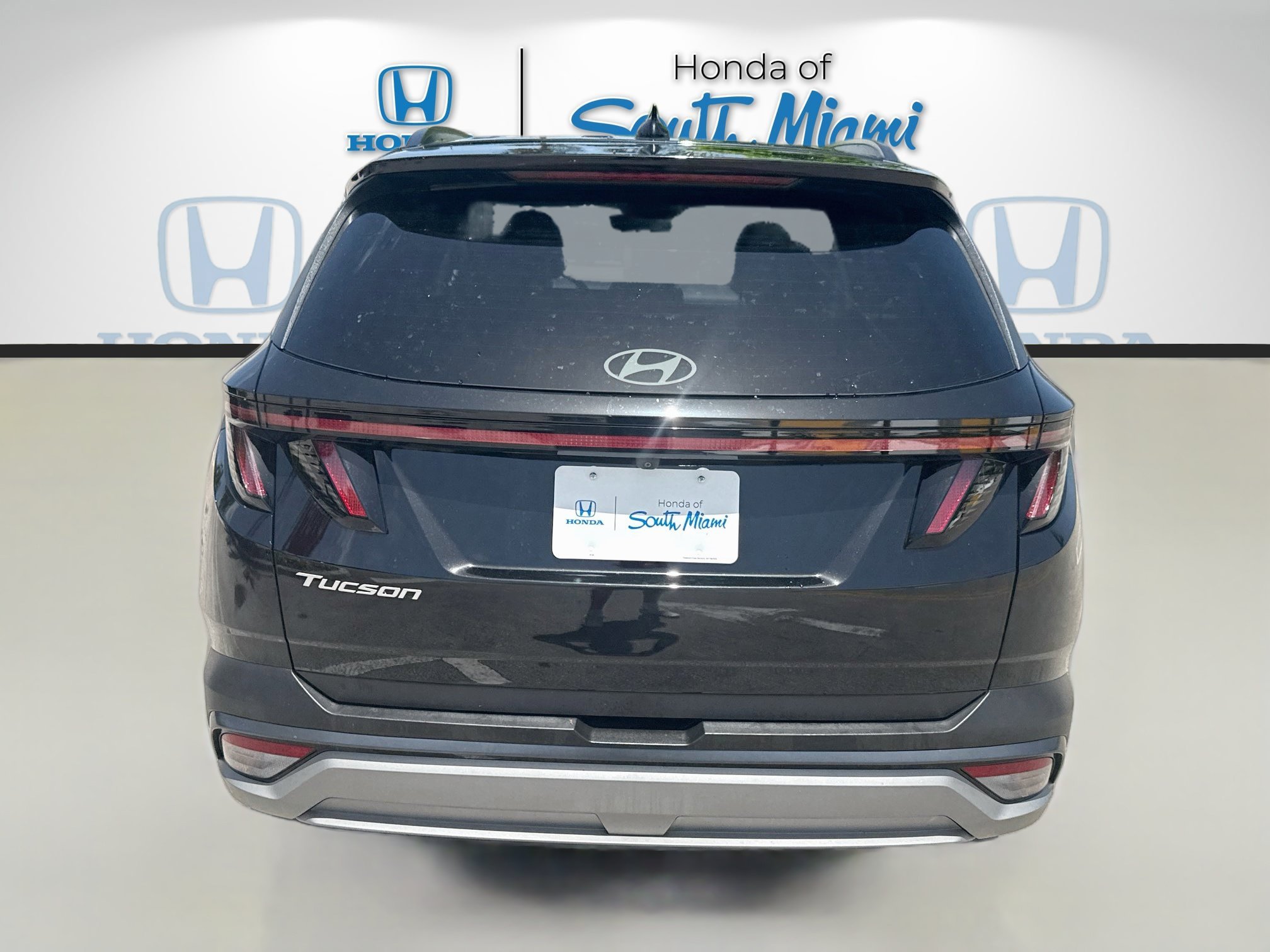 Used 2025 Phantom Black Hyundai SEL Convenience image 6