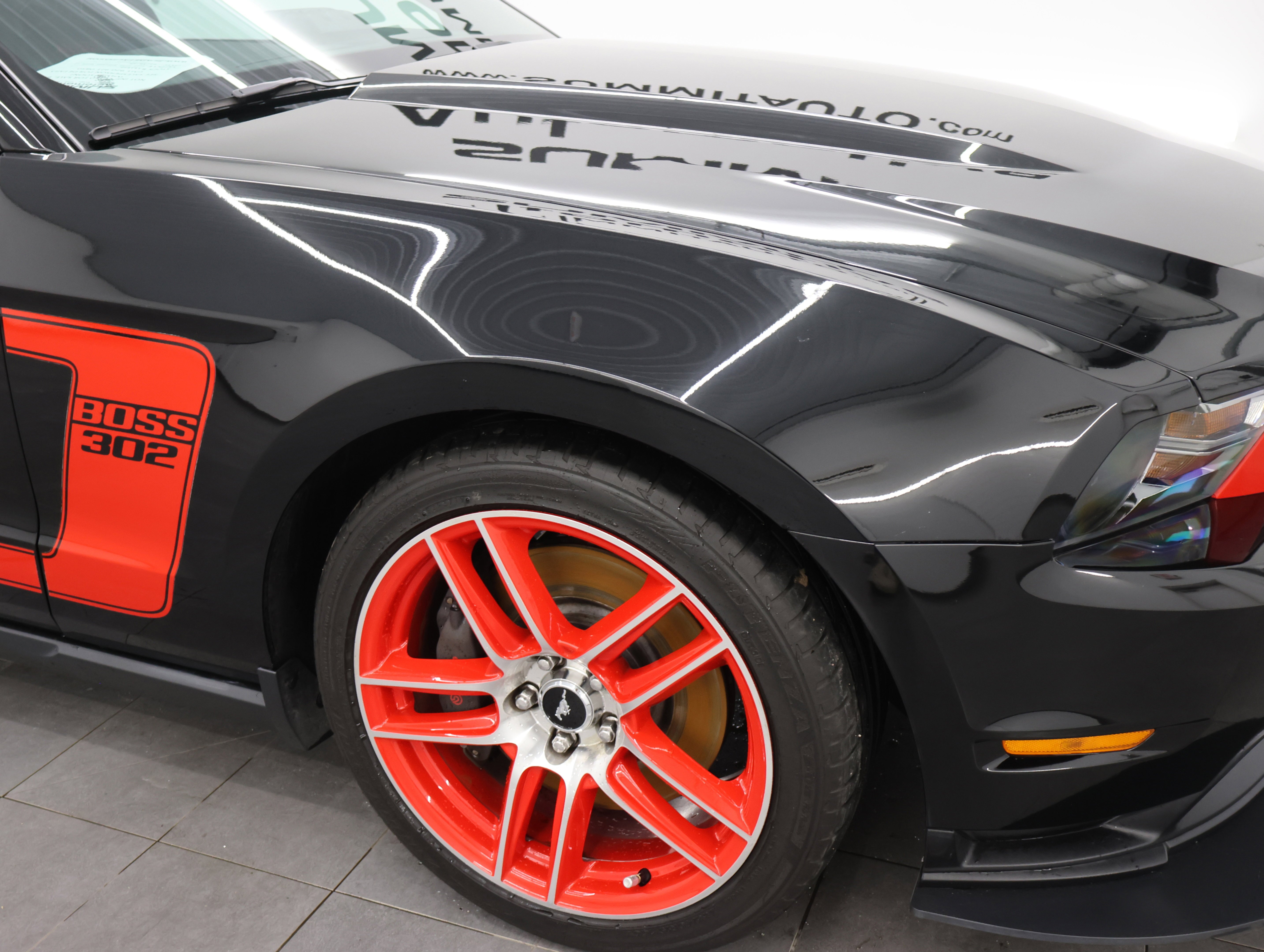 2012 Ford Mustang Boss 302 - Photo 23
