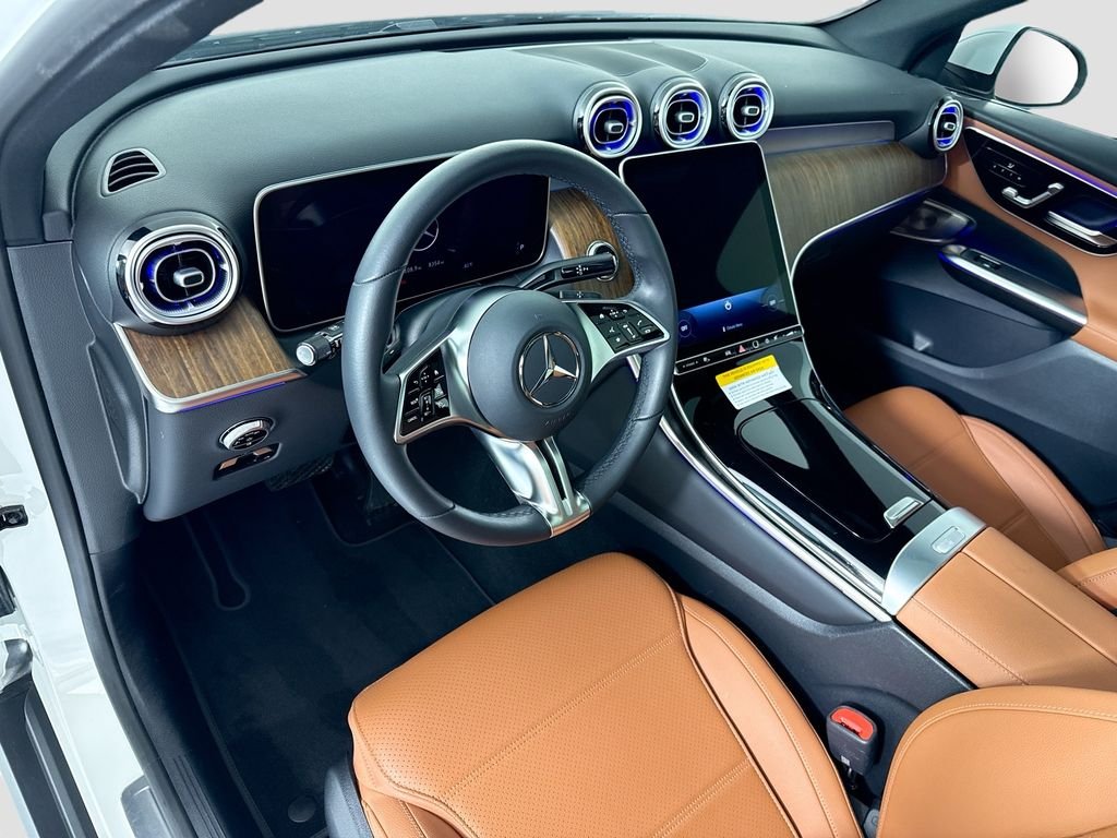 Used 2026  Mercedes-Benz GLC 300 image 9