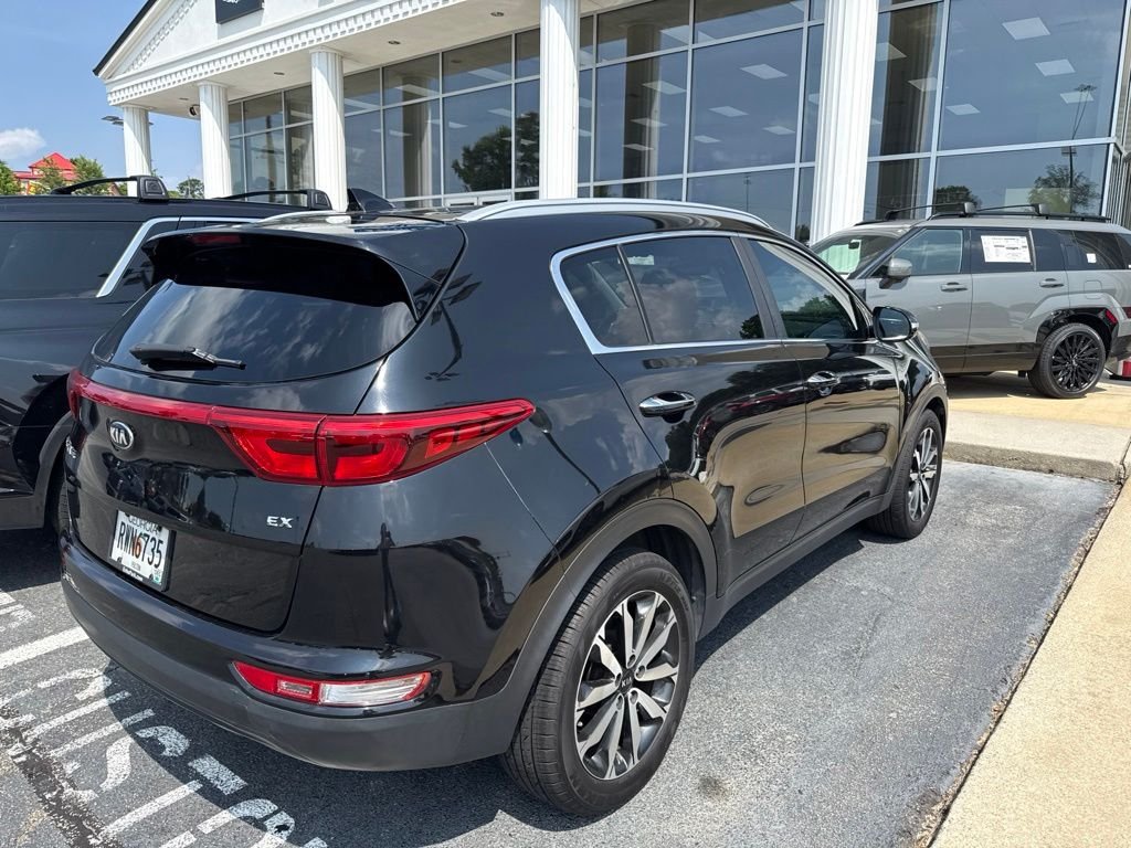 Used 2018 Red Kia EX image 5