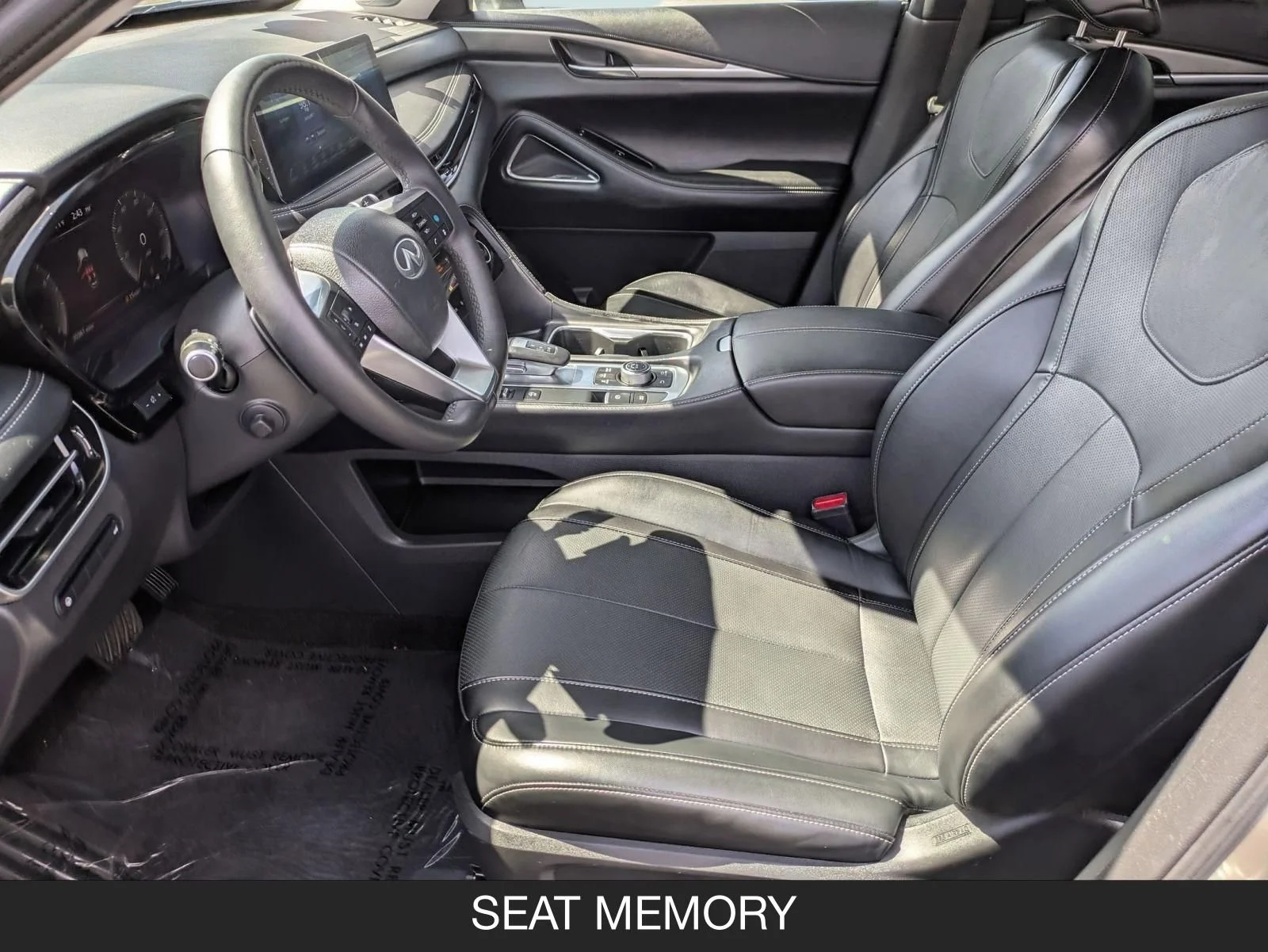 Used 2023 Warm Titanium INFINITI LUXE image 14