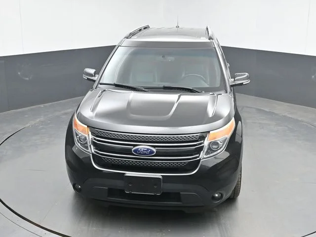 Used 2014 Black Ford Limited image 13