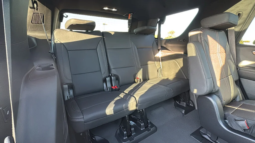 New 2027 Sterling Gray Metallic Chevrolet High Country image 12