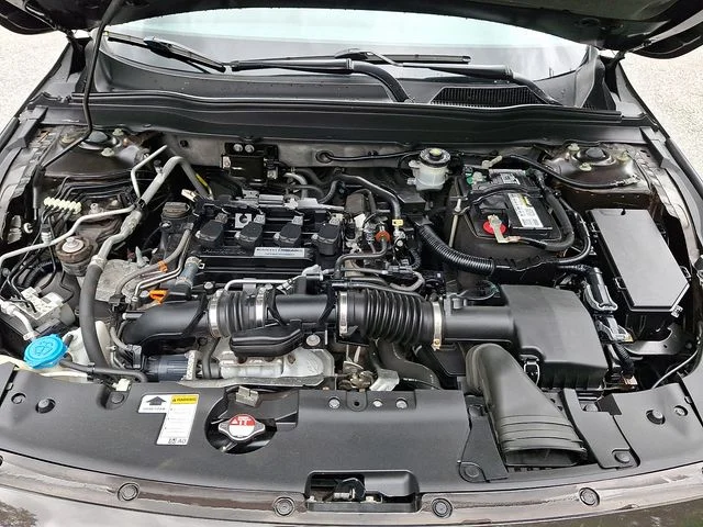Used 2018 Brown Honda EX-L image 31