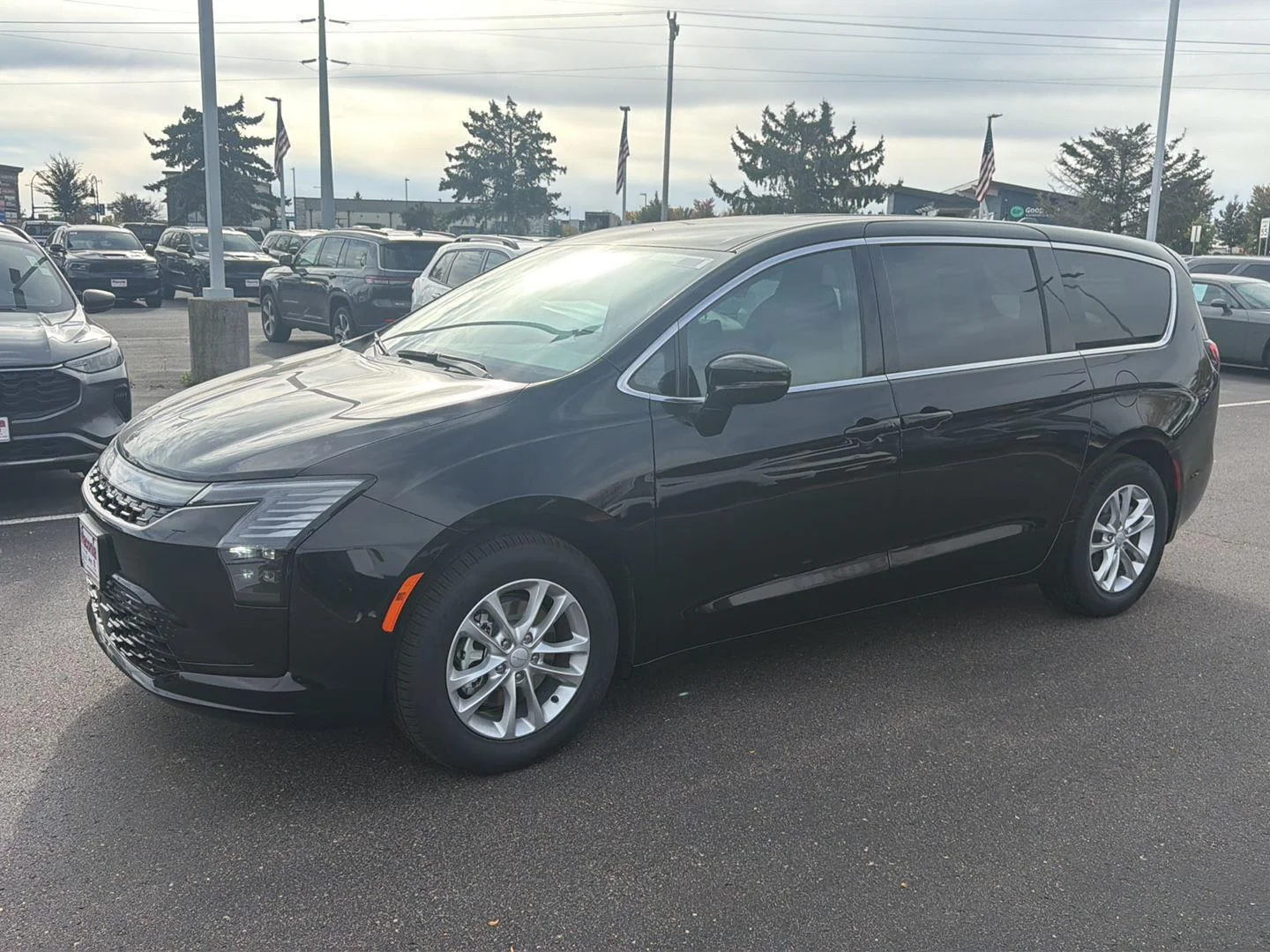 2027 Chrysler Pacifica Select