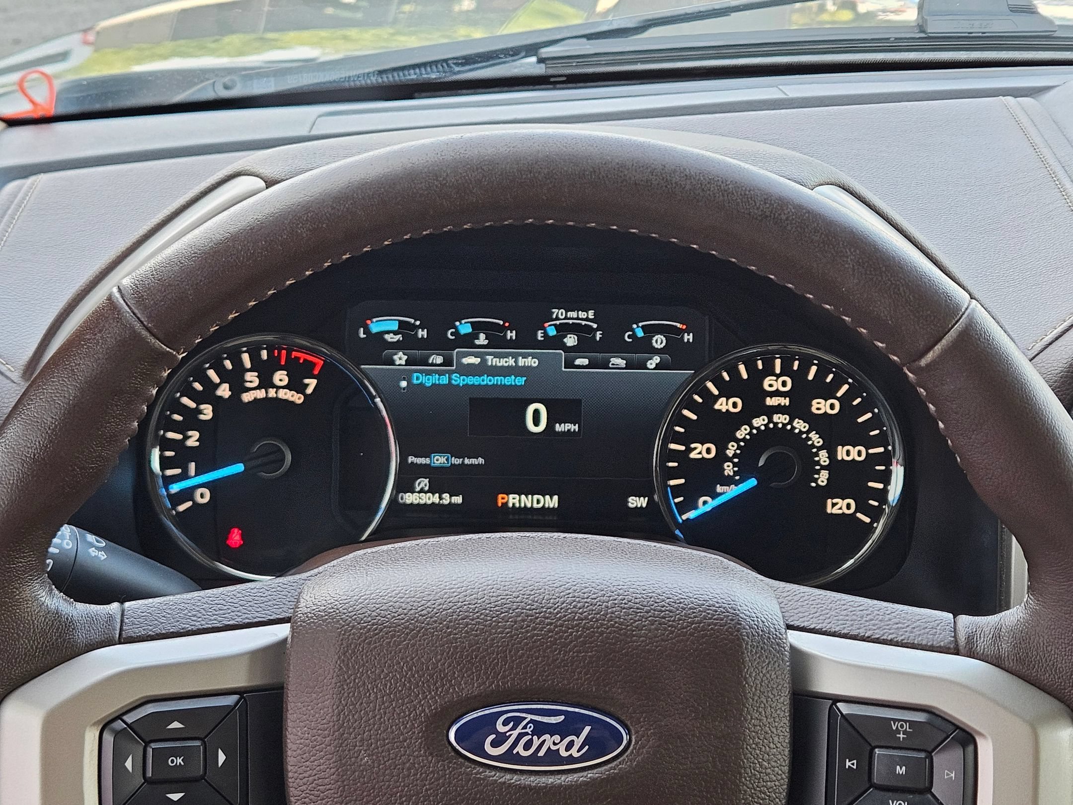 Used 2019 Silver Spruce Metallic Ford LARIAT image 17