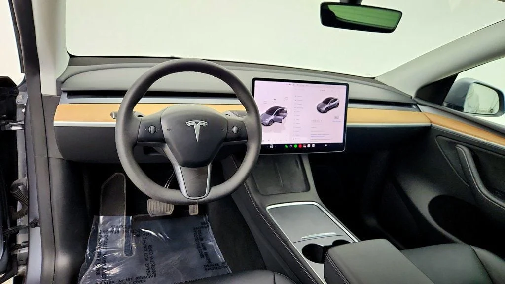 Used 2024 Quicksilver Tesla Long Range AWD image 12