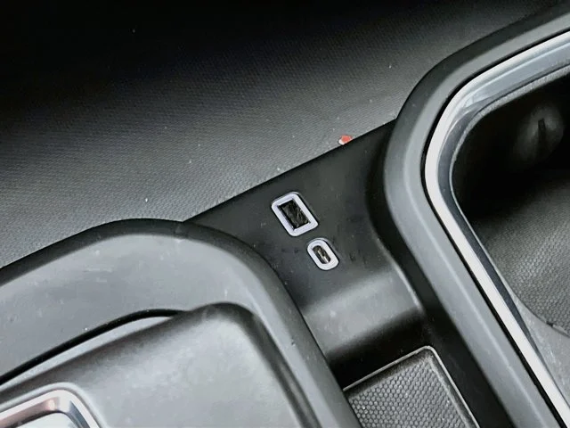 Used 2022 Silver GMC Denali image 20