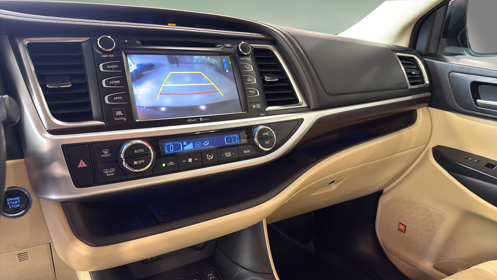 Used 2014 Red Toyota Limited image 33