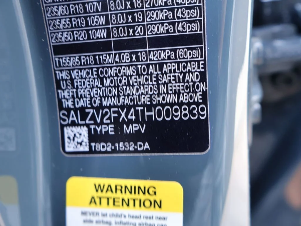 New 2026 Tribeca Blue Metallic Land Rover Hoxton Edition image 40