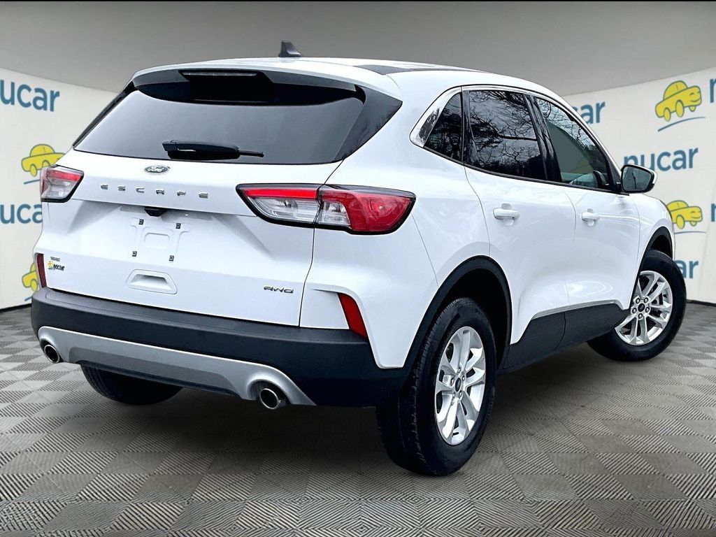 Used 2021 White Ford SE image 13