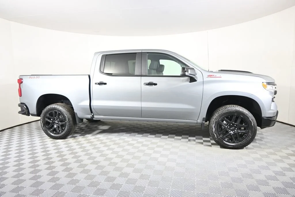 2026 Chevrolet Silverado 1500 LT Trail Boss - Photo 9