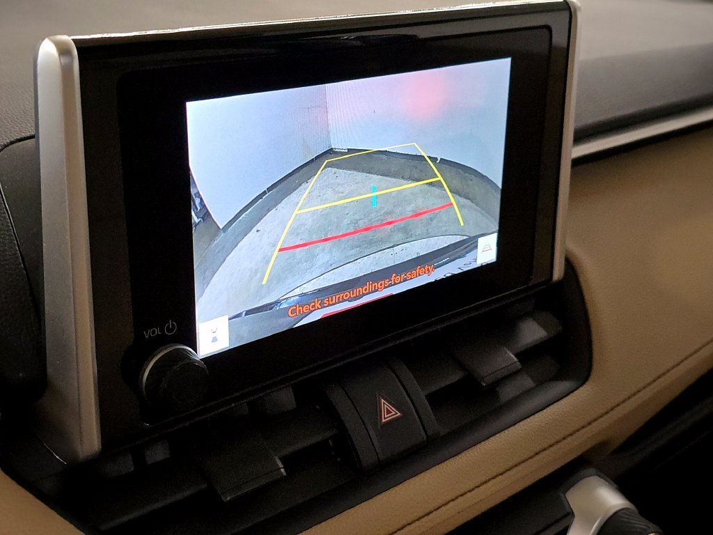Certified Used 2025  Toyota XLE image 30