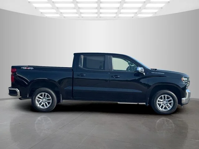 Certified Used 2022 Black Chevrolet LT image 8