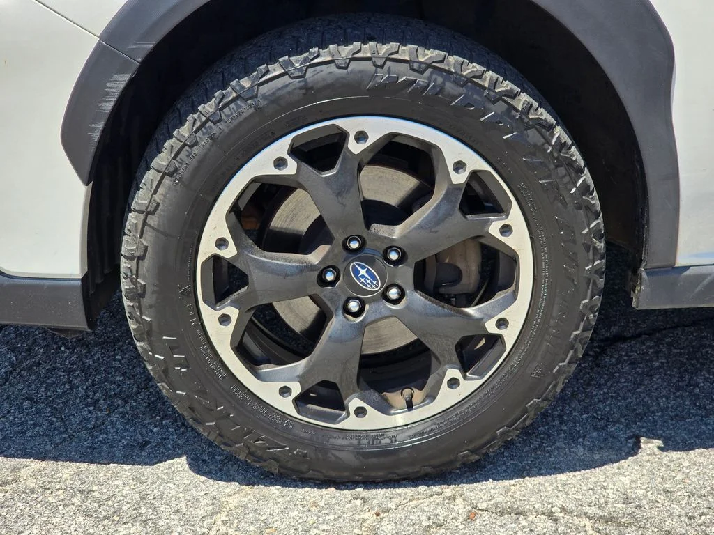 Used 2021 White Subaru Base image 10