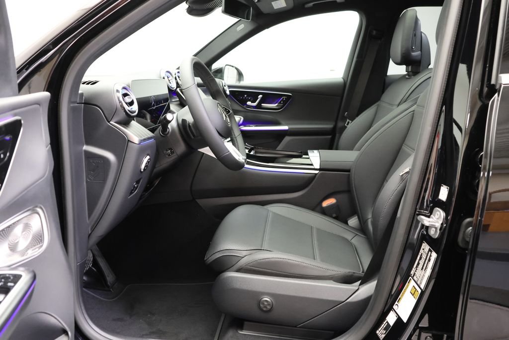 New 2026 Black Mercedes-Benz GLC 300 image 37