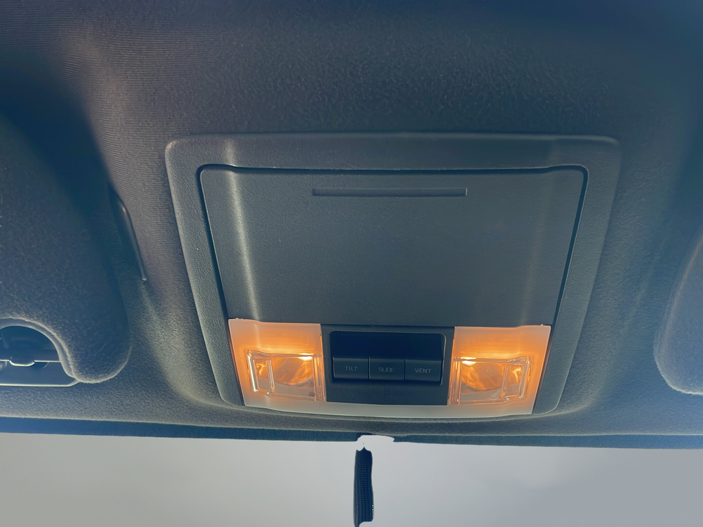 Used 2014 White Ford Limited image 27