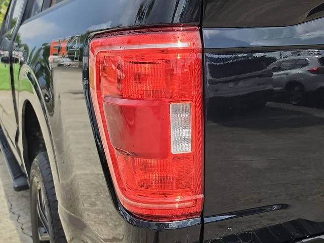 Used 2023 Black Ford XLT image 7