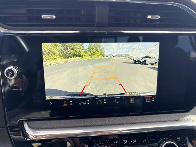 Used 2025 Onyx Black GMC Denali image 24