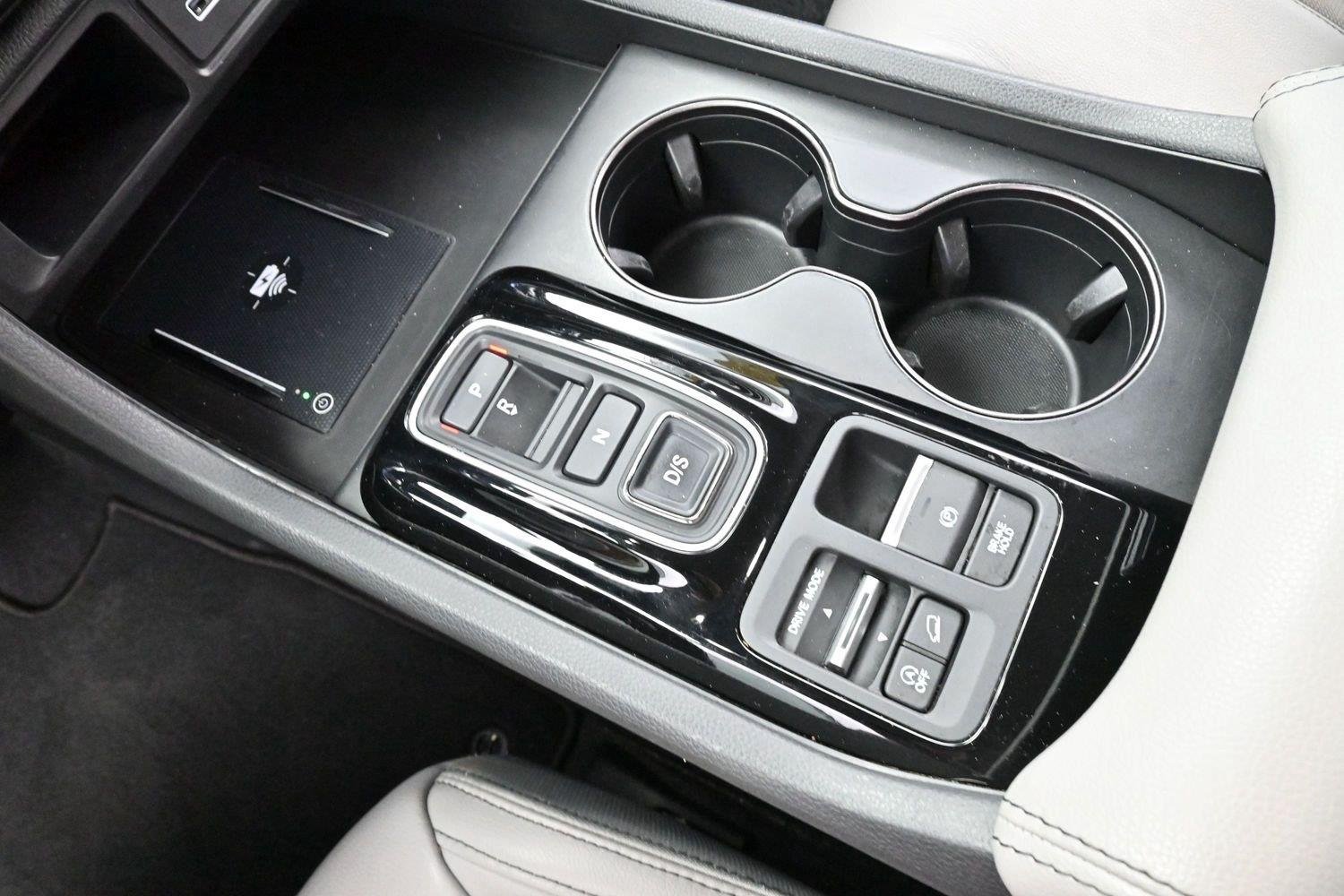 Used 2024 Lunar Silver Metallic Honda EX-L image 27
