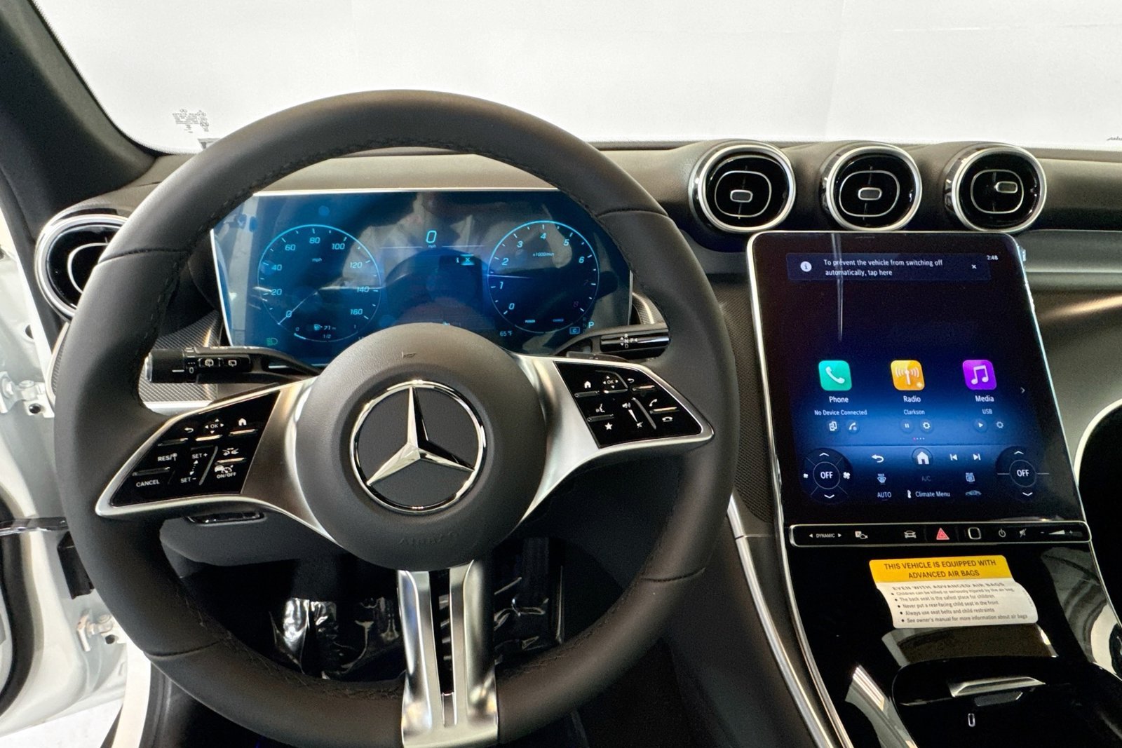 New 2026 Polar White Mercedes-Benz GLC 300 image 11