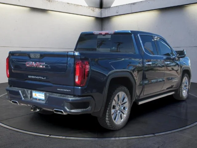 Used 2020 Pacific Blue Metallic GMC Denali image 5