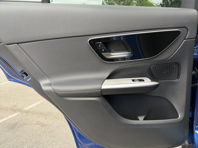 Used 2026 Starling Blue Metallic Mercedes-Benz GLC 300 image 32