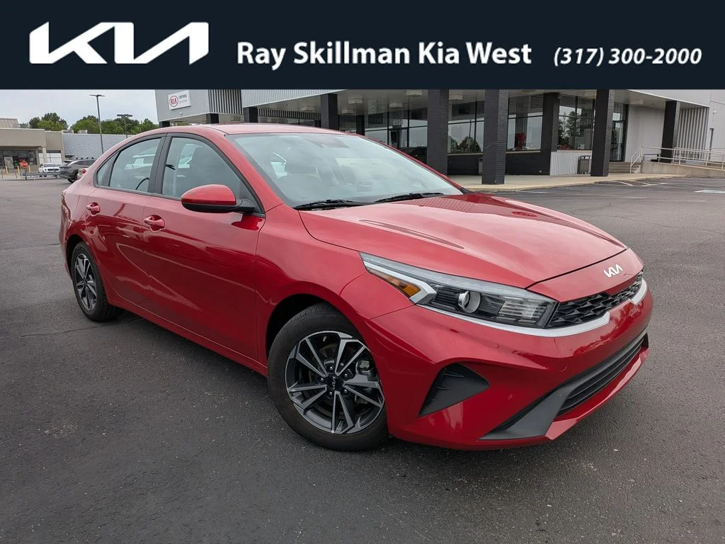 2024 Kia Forte LXS AT's photo