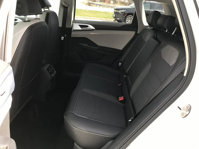 New 2026 Pure White Volkswagen SE image 24