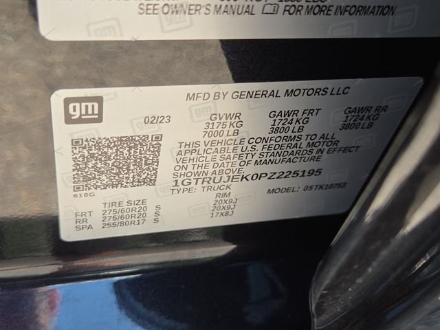 Used 2023 Titanium GMC Elevation image 7
