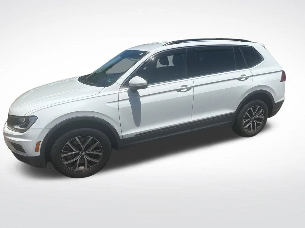 Used 2019 White Volkswagen 2.0T SEL R-Line image 5