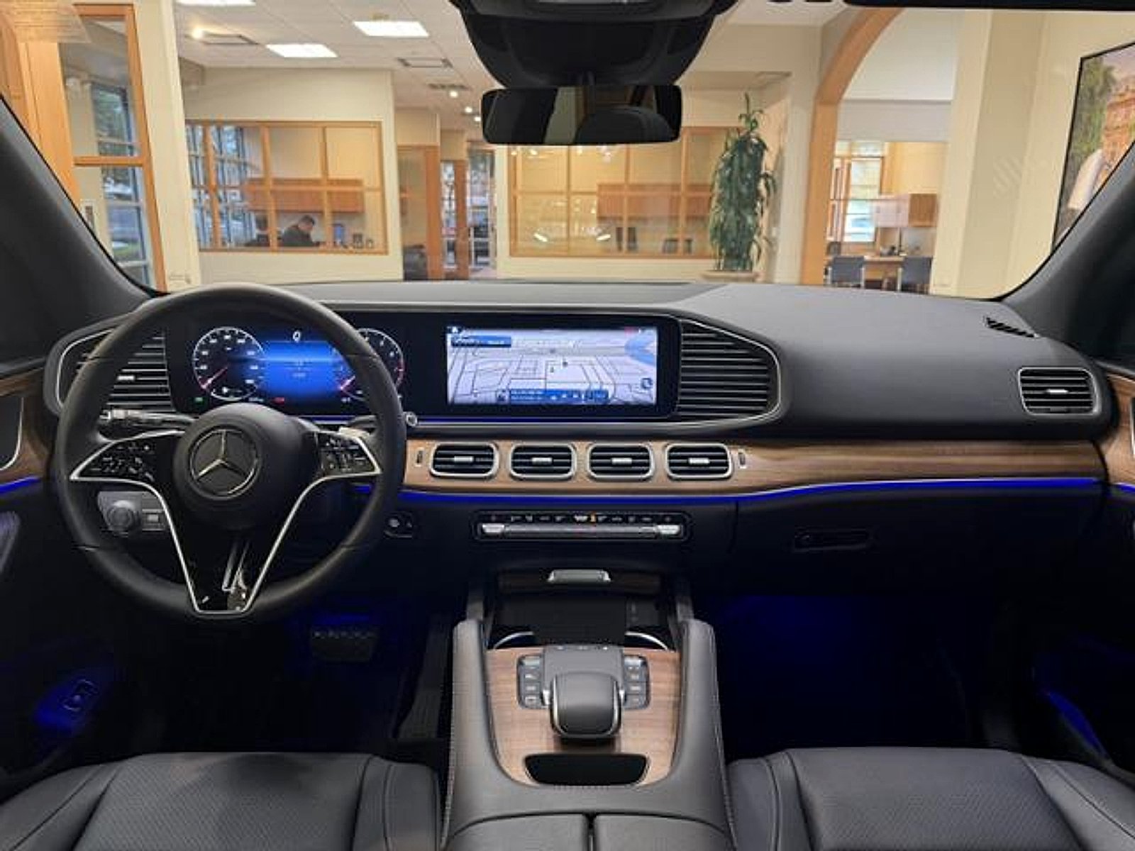 Certified Used 2026 Cirrus Silver Metallic Mercedes-Benz  image 11
