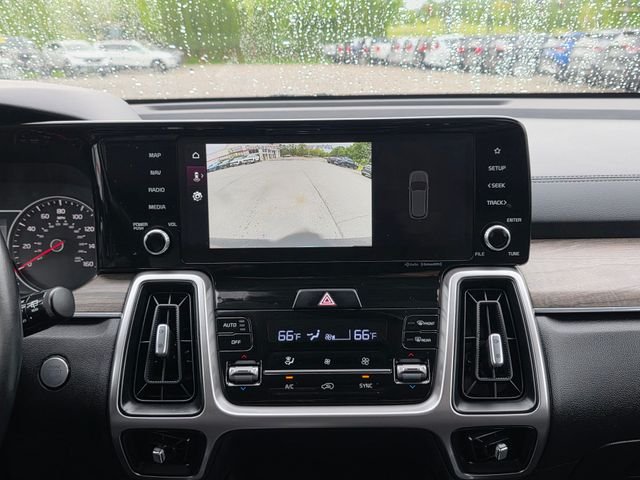 Used 2022 Green Kia X-Line EX image 24