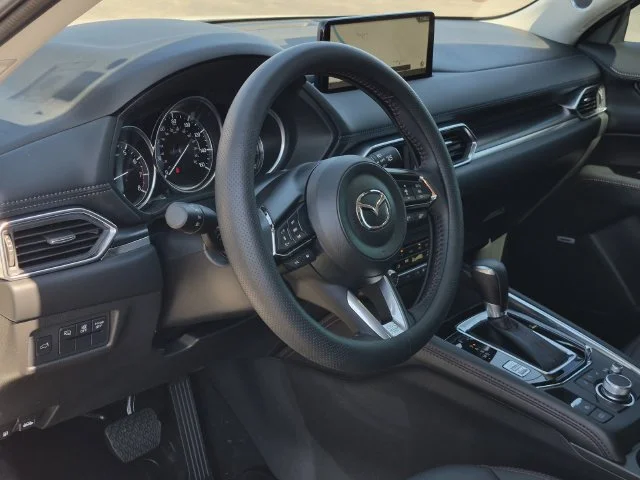 Used 2025 Rhodium White Metallic Mazda 2.5 S Carbon Edition AWD image 11