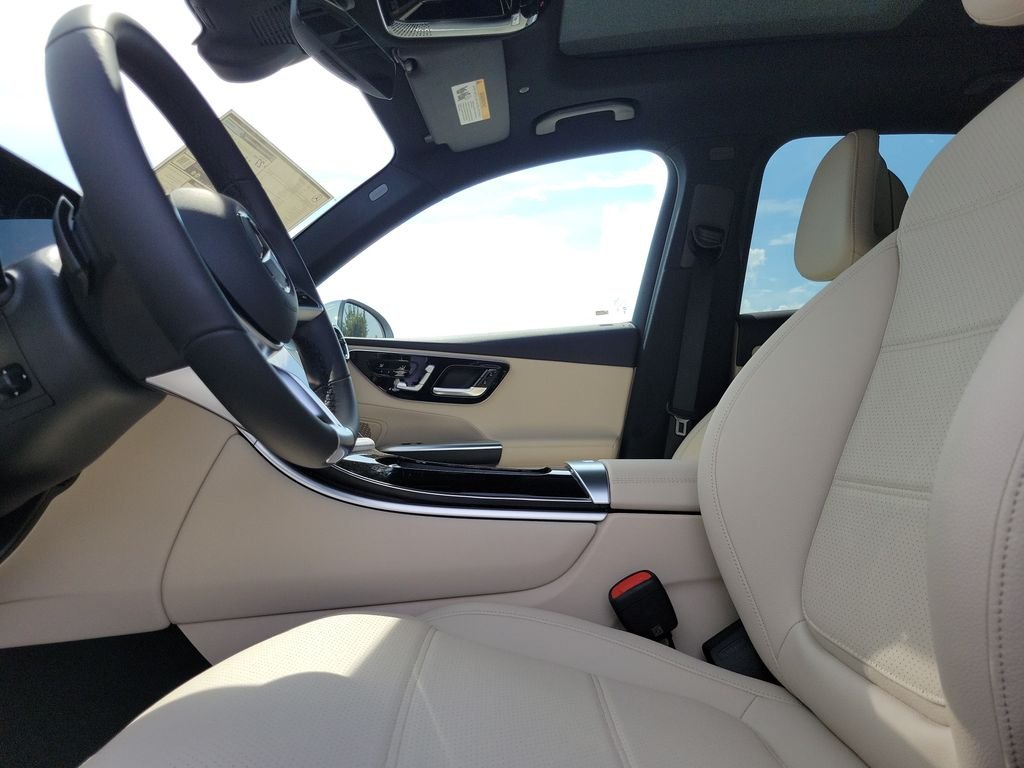New 2027 Cirrus Silver Metallic Mercedes-Benz GLC 300 image 19