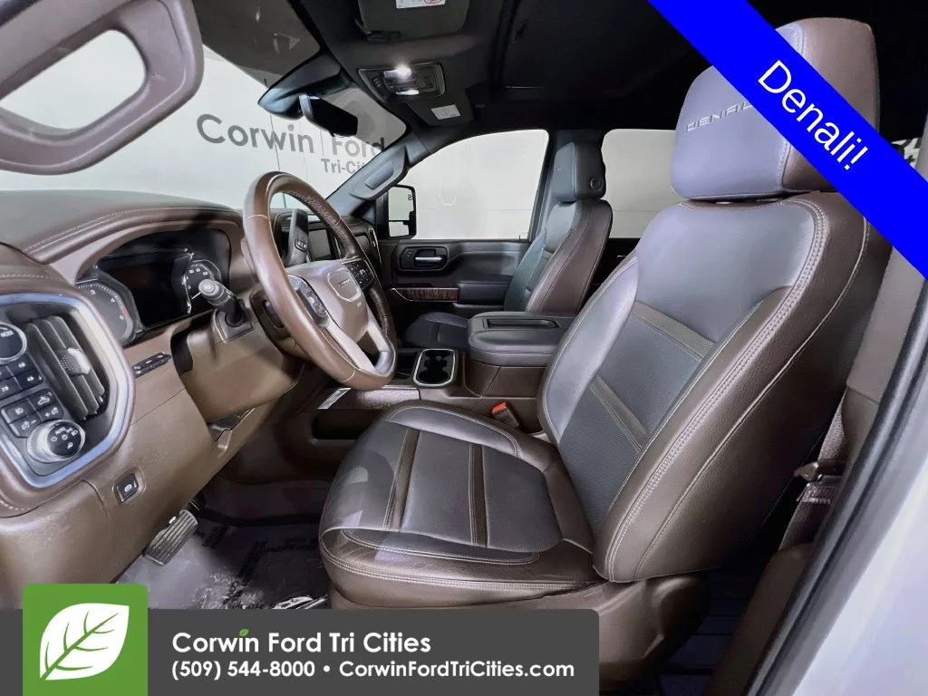 Used 2022 White Frost Tri-Coat GMC Denali image 24