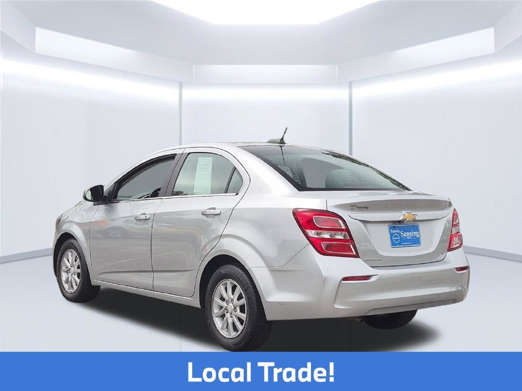 Used 2017 Silver Chevrolet LT image 4