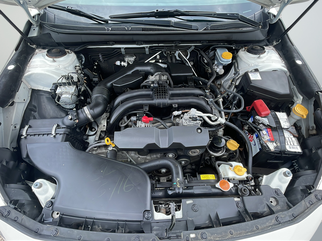 Used 2016 White Subaru 2.5i image 22