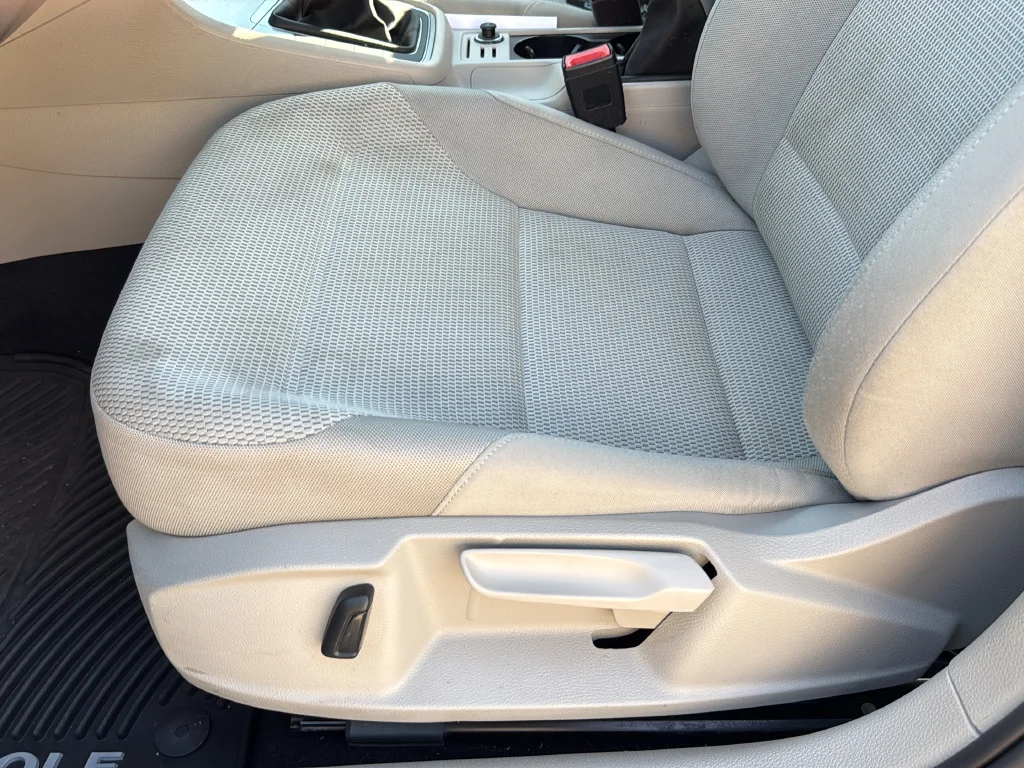 Used 2017 Blue Volkswagen TSI S 4-Door image 16