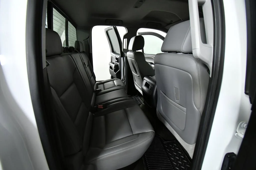 Used 2015 SUMMIT WHITE Chevrolet LTZ image 23