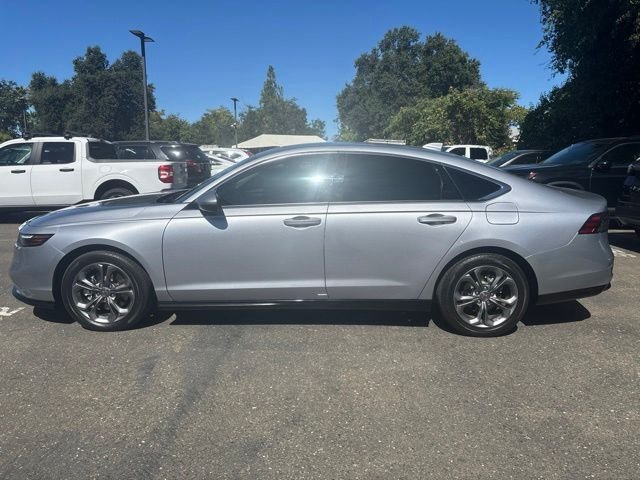 Used 2023 Silver Honda EX-L image 2