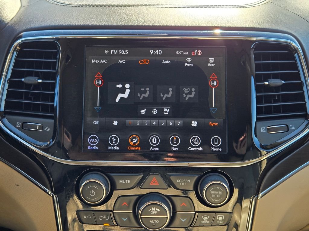 Used 2019 Red Jeep Overland image 23