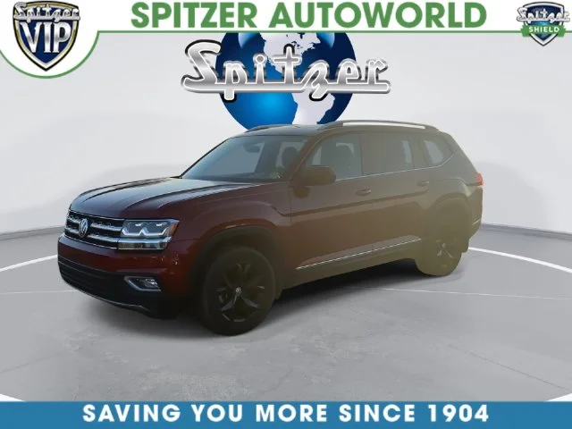 Used 2018 Red Volkswagen SEL image 8