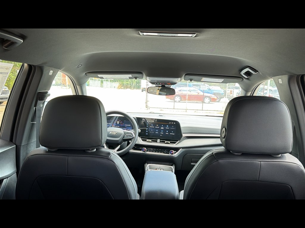 2027 Chevrolet Equinox LT - Photo 28