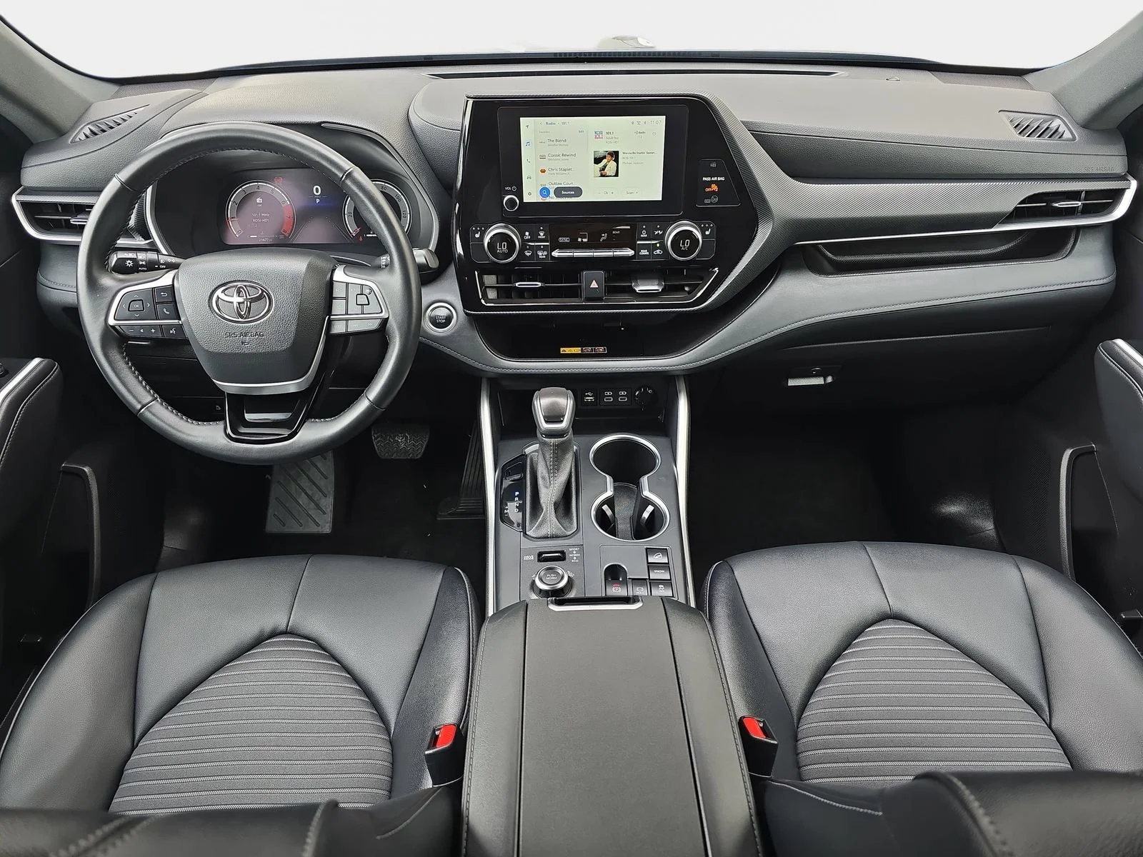 2025 Toyota Highlander XSE - Photo 10