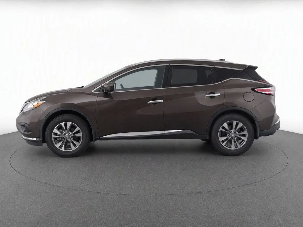 Used 2015 Brown Nissan SL image 6