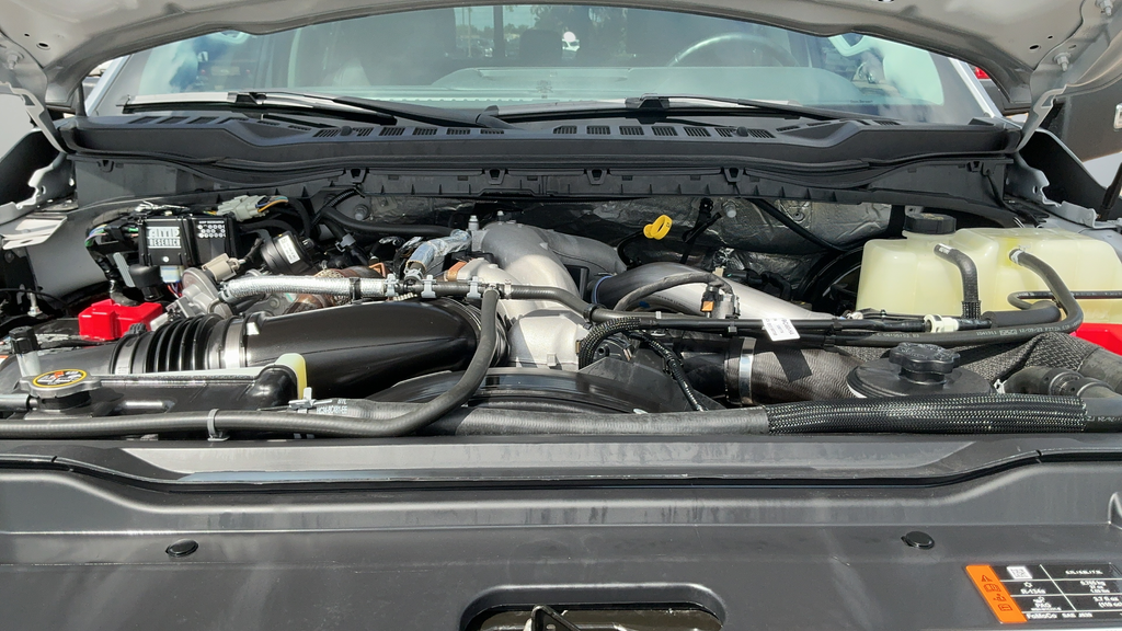Used 2024 Silver Ford Lariat image 23