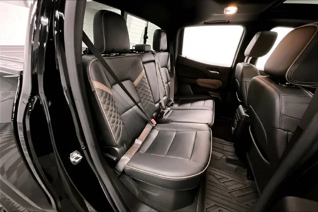 Used 2023 Onyx Black GMC Denali image 26