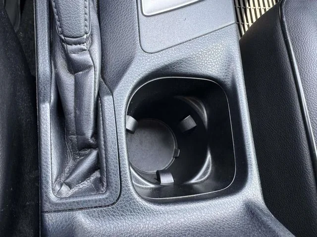 Used 2018 Silver Toyota XLE image 37